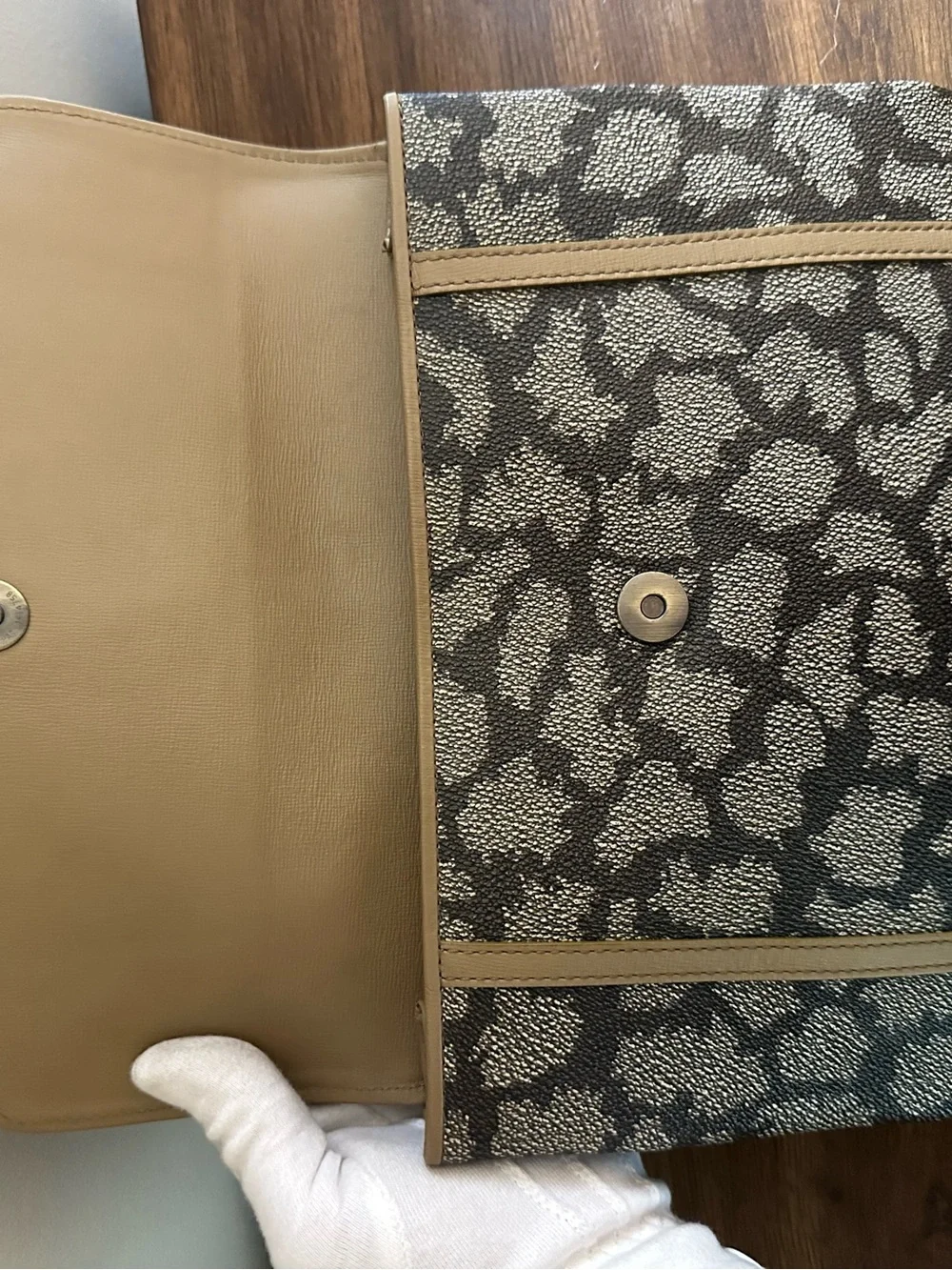 YSL Gray & Black Vintage Giraffe Print Clutch - Picture 8 of 10